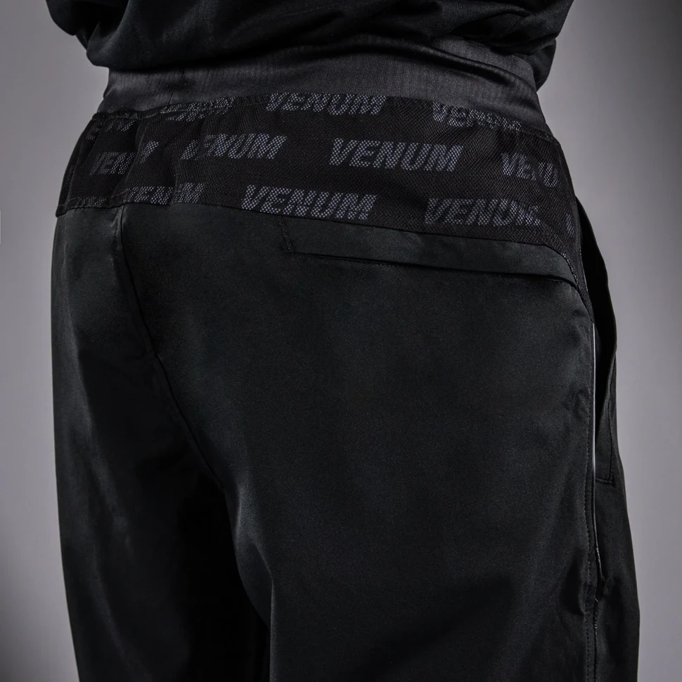 Брюки спортивные Venum Cargo Light Aero Joggers - Black Ven05589-001