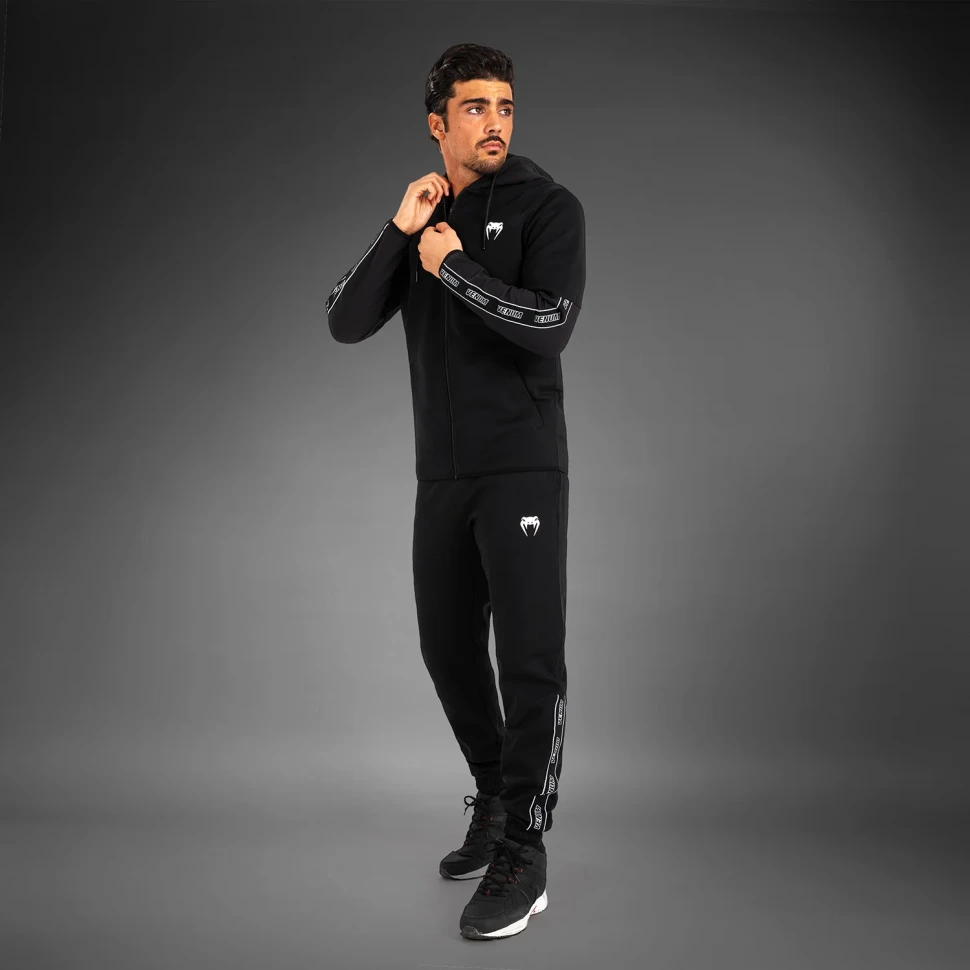 Толстовка Venum Contender 4.0 Hoodies - Black VEN05155-001