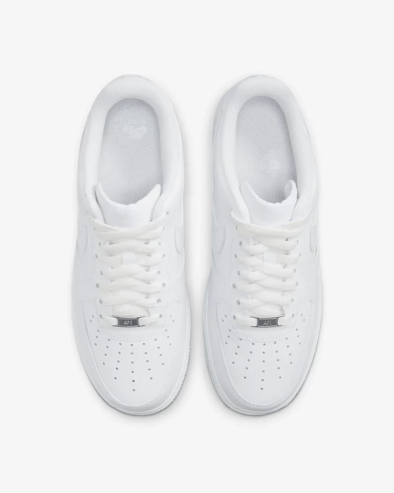 Кроссовки Nike Air Force 1 07 CW2288-111