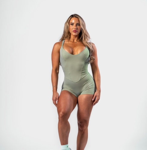 Комбинезон Nebbia Body-Enhancing Workout Jumpsuit STRONG BEAUTY 427 Green
