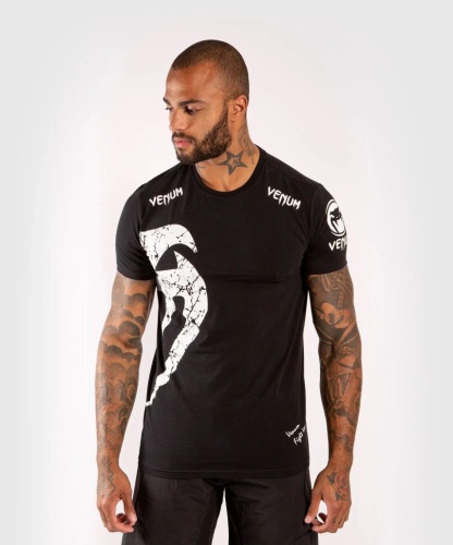 Футболка Venum Giant T-Shirt - Black EU-VEN0003