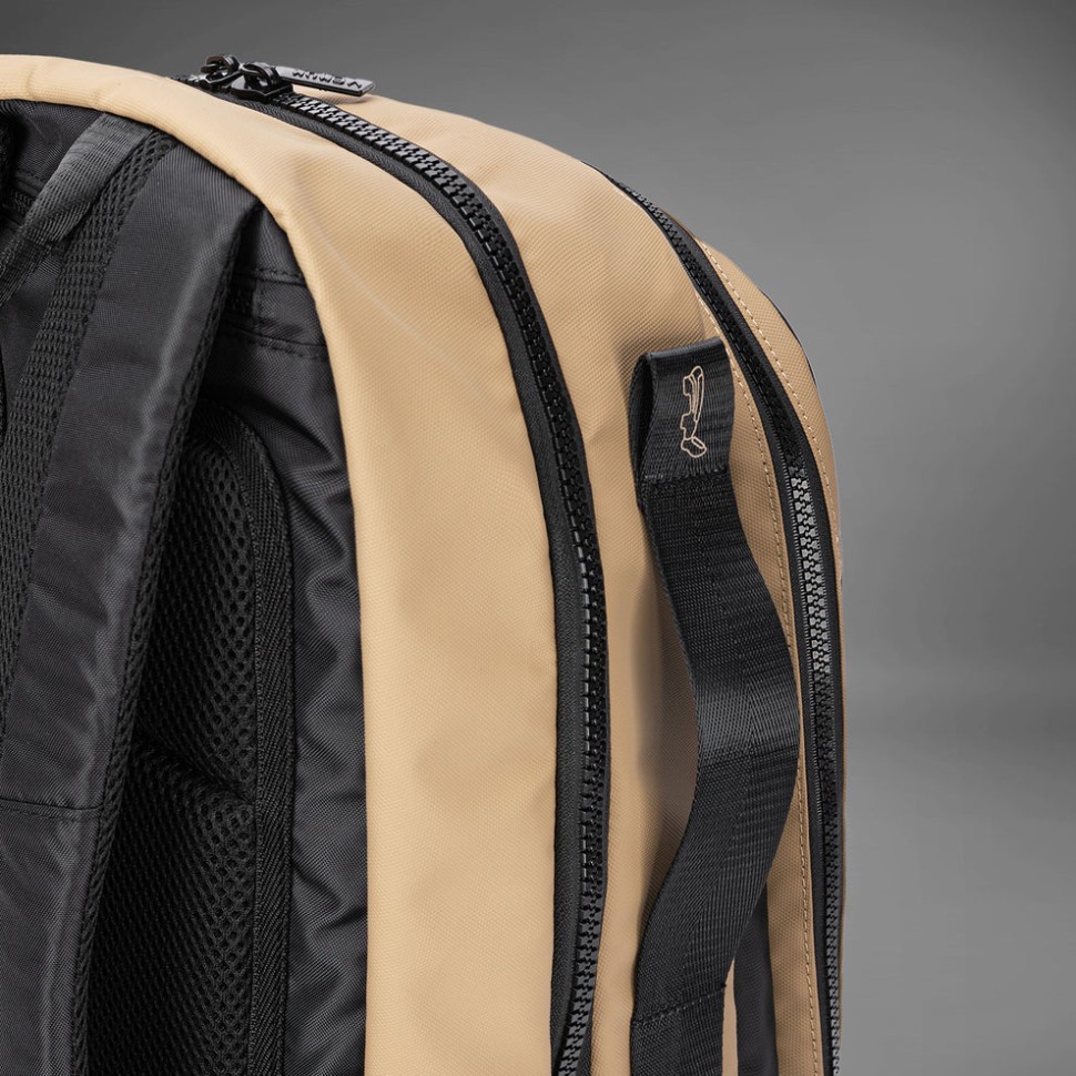Рюкзак Venum Evo 2 Backpack - Black/Sand VEN05150-129