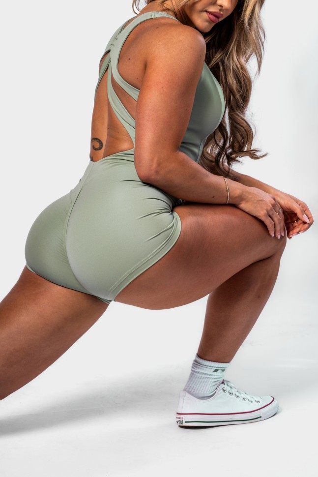 Комбинезон Nebbia Body-Enhancing Workout Jumpsuit STRONG BEAUTY 427 Green