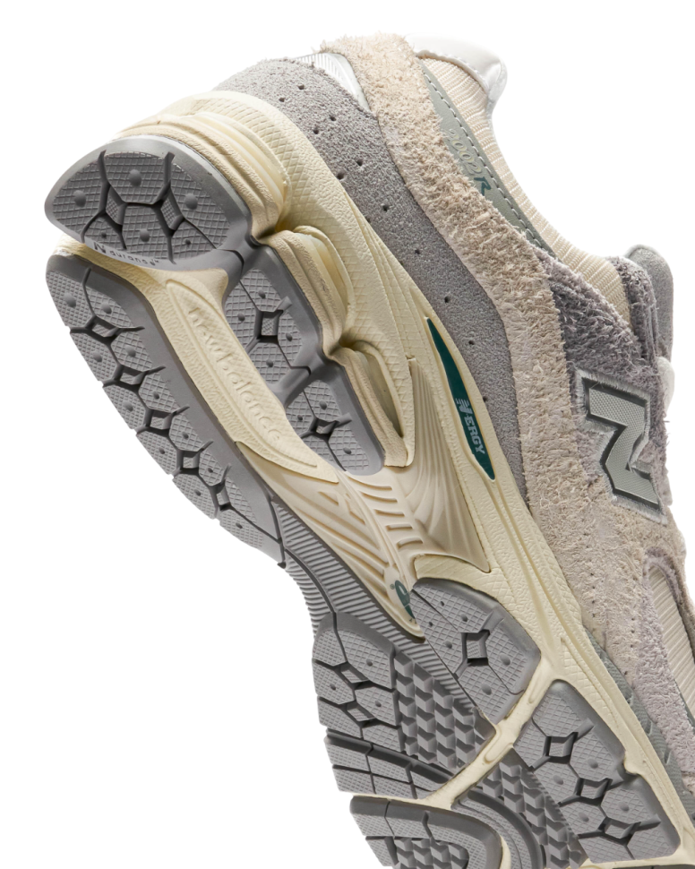Кроссовки New Balance 2002 M2002REK
