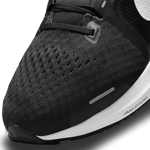 Кроссовки Nike Air Zoom Vomero 16 DA7245-001