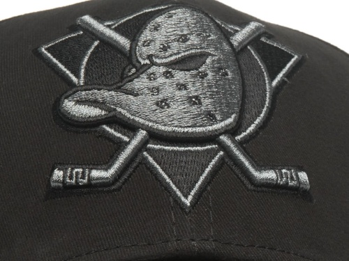 Бейсболка ATRIBUTIKA&CLUB Anaheim Ducks, черн. 31600